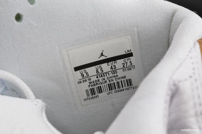 RETRO white 13 JORDAN 414571-135 MOMENTS